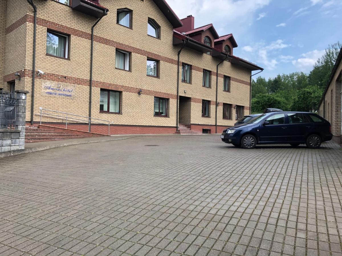 法庭之友大酒店 维尔纽斯 外观 照片
